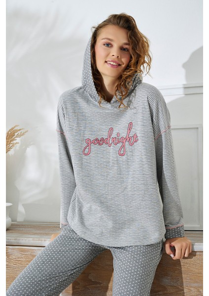 15081 Bayan Nakışlı Pijama Takım