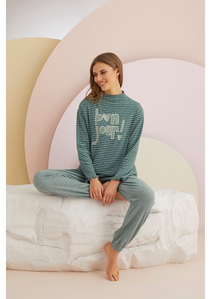 13971 Bayan Nakışlı Pijama Takım
