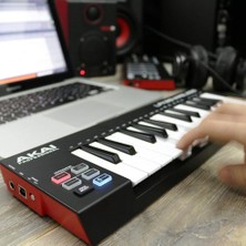 AKAI LPK25 WIRELESS / 25 Tuş MIDI Klavye