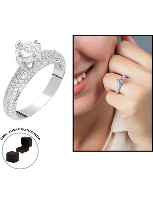 Gül Endam Starlight Diamond Pırlanta Montür Aşk Temalı 925 Ayar Gümüş Bayan Tektaş Yüzük