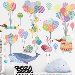 Renkli Balonlar ve Hayvanlar Bebek & Çocuk Odası Duvar Sticker Çıkartma Seti