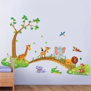 Kt Decoration Çocuk Bebek Odası Dekorasyonu Duvar Dekoru Ağaç Köprü ve Hayvanlar Pvc Duvar Sticker