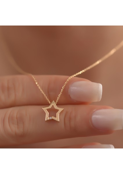 Ayyıldız Kuyumcu Kadın Üç Boyutlu Altın Yıldız Kolye