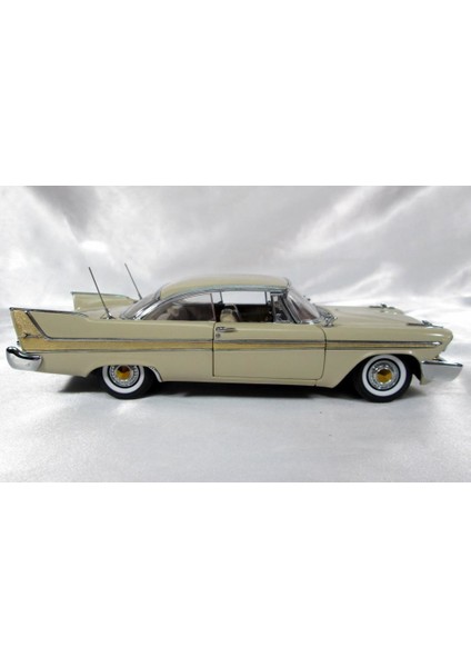1958 Playmoth Fury Krem 1/18 Model Araba fırsatları