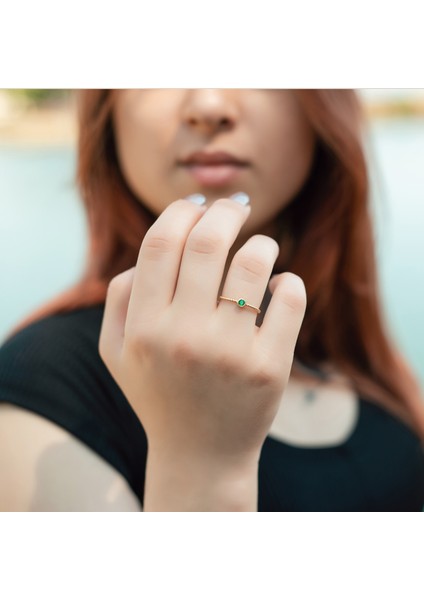 Ayyıldız Kuyumculuk Kadın Yeşil Burgu Altın Yüzük