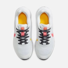 Nike Revolution 6 Road Running