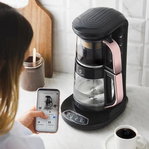 Wifi Özellikli Android - Ios Uyumlu Çaysever Robotea 3 In 1 Konuşan Otomatik Cam Çay Makinesi Su Isıtıcı ve Filtre Kahve Demleme Makinesi 2500W Rosegold