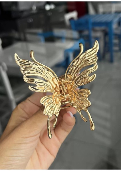Altın Renk Kelebek Figürlü Metal Mandal Toka