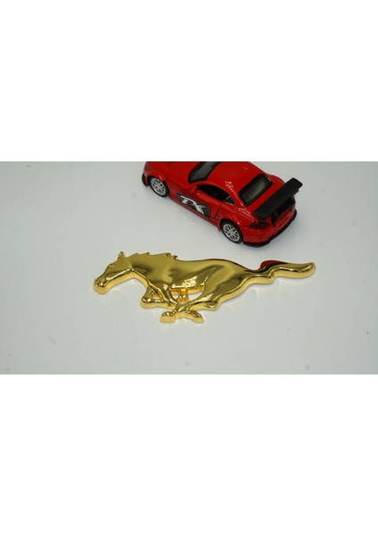 Mustang Shelby Gt Koşan At Bagaj Gold Metal Logo modelleri