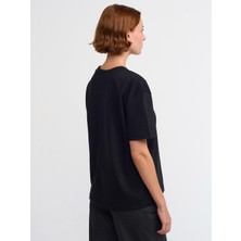 Dekoratif Dikişli Bsiklet Yaka Tshirt