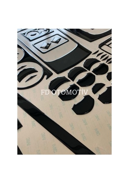 FD Otomotiv Ford Connect 2009 - 2014 Torpido, Konsol, Trim, Göğüs Kaplama Seti Piano Black Renk fiyatları