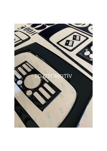 FD Otomotiv Ford Connect 2009 - 2014 Torpido, Konsol, Trim, Göğüs Kaplama Seti Piano Black Renk modelleri