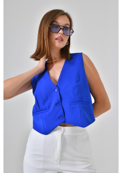 Saks Mavi Cep Detaylı Pensli 3 Düğme Kapama Astarlı Yelek