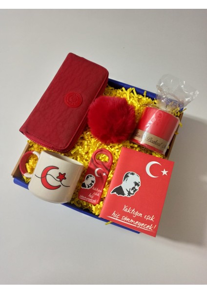 Alanç Gift Öğretmenler Günü Özel Hediye Seti Ay Yıldızlı Kupa, Cüzdan, Mum, Defter, Açacak, Peluş Anahtarlık