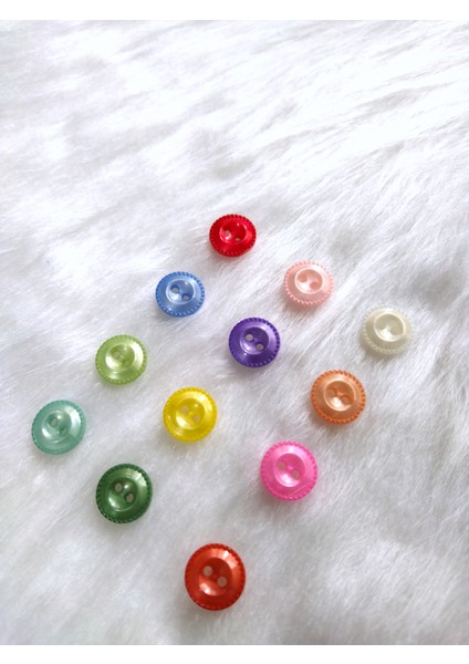 24 Adet İki Delikli Yuvarlak Plastik Karışık Renkli Kenarları Tırtıklı Düğme