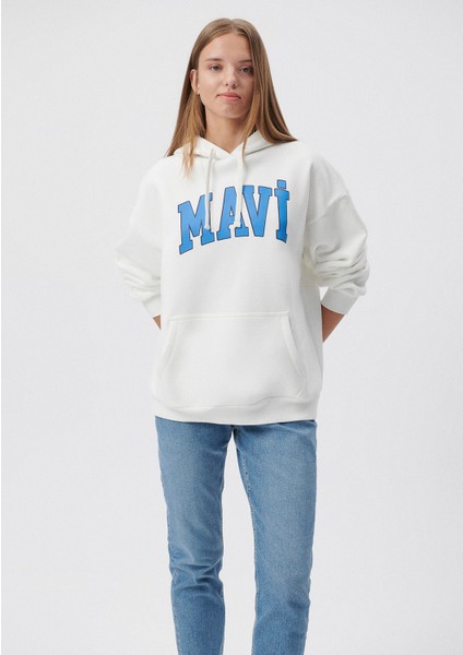 Kadın Mavi Logo Baskılı Kapüşonlu Beyaz Sweatshirt 1600361-81964