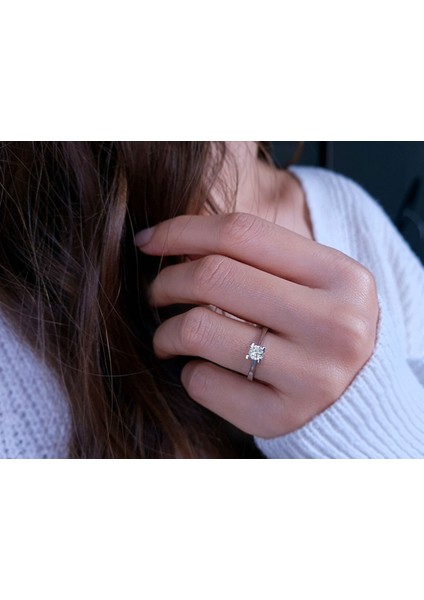 F Renk 0,44 Karat Pırlanta Tektaş Yüzük 0415R0104 fırsatları