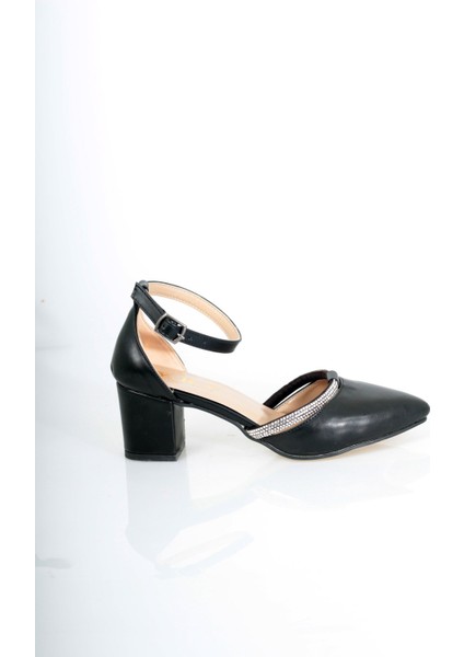 Siyah Cilt Üstü Taş Detaylı Bilekten Bağlı Topuklu Ayakkabı fiyatları