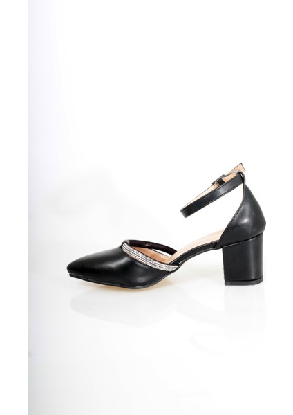 Siyah Cilt Üstü Taş Detaylı Bilekten Bağlı Topuklu Ayakkabı fırsatları