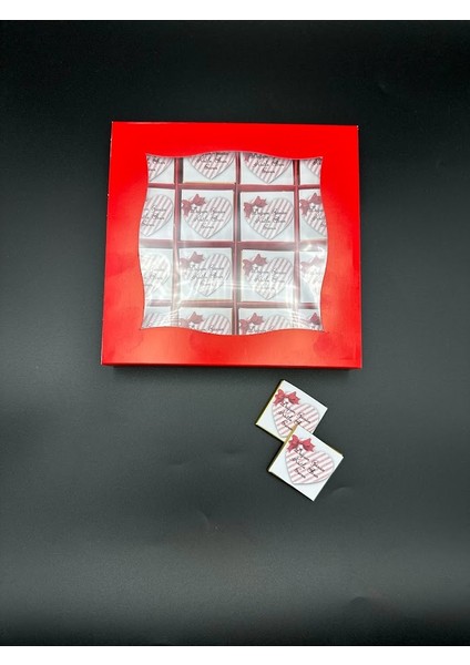 32 Adet Kişiye Özel Madlen Çikolata fiyatları