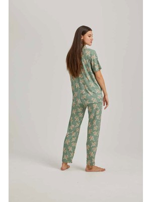 Ilısana Kadın Yeşil Desenli Önden Düğmeli Pijama Takımı