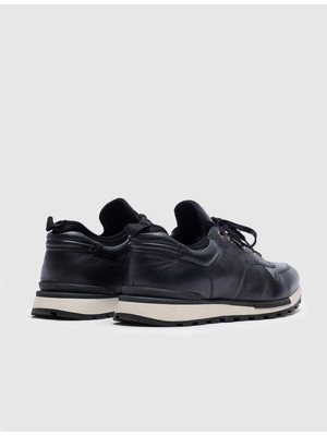 Cabani Hakiki Deri Lacivert Bağcıklı Streç Detaylı Erkek Spor Ayakkabı