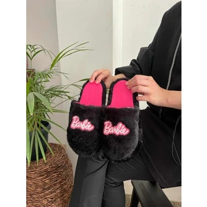 BEHTAH KUNDURA Önü Kapalı Pofuduk Barbie Figürlü Panduf Kadın Ev Terliği Tüylü Terlik