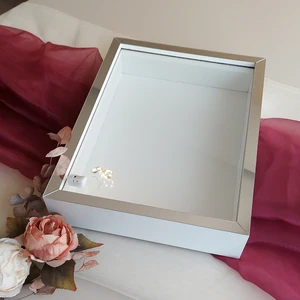 Verda Çerçeve Beyaz 30X40 cm Fotoğraf Bölümsüz Yarı Gümüş Isimsiz Ledli Gül Saklama Kutusu