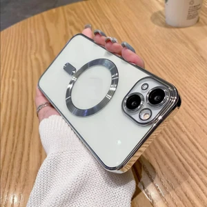 Apple iPhone 15 Kılıf Magsafe Kamera Lensli Korumalı Şeffaf Silikon Kapak