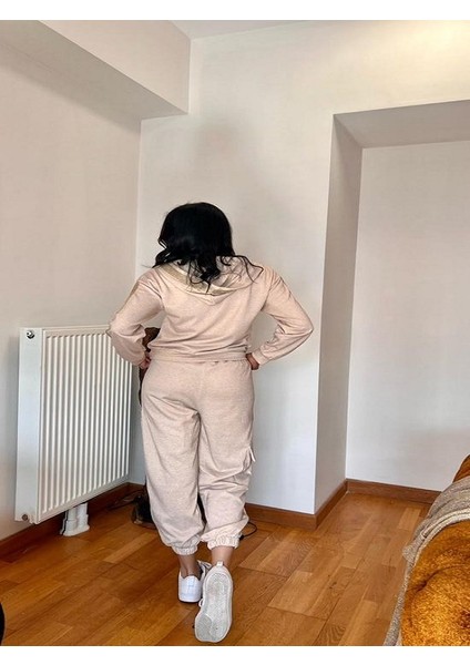 Kapüşonlu Simli Şerit Detaylı Eşofman Takımı