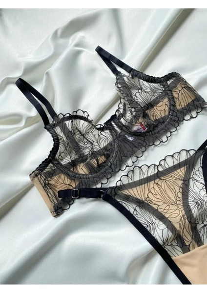 Madame Blume Lingerie Black Cream Balenli Bralet Takımı