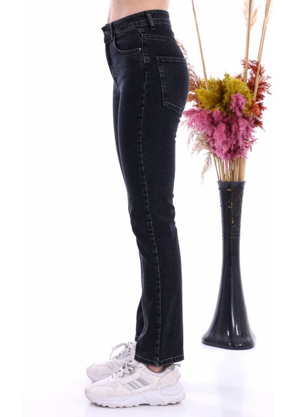 Siyah Mom Jeans modelleri