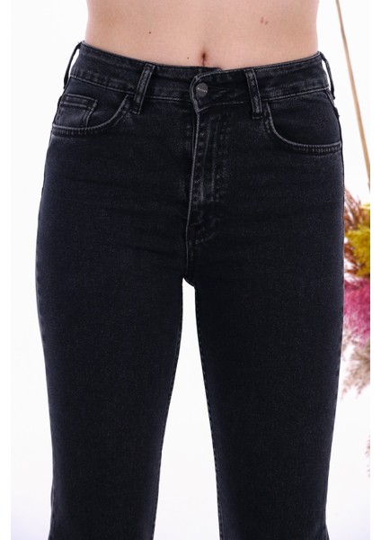 Siyah Mom Jeans fırsatları