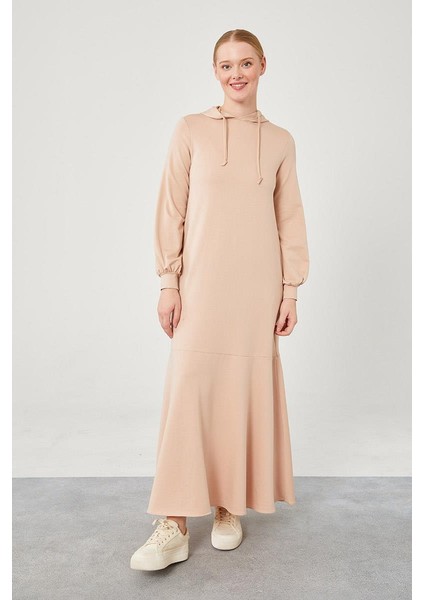 Bej Kapuşonlu Gizli Cep Detaylı Elbise