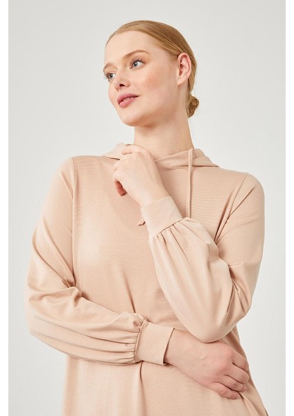 Bej Kapuşonlu Gizli Cep Detaylı Elbise modelleri