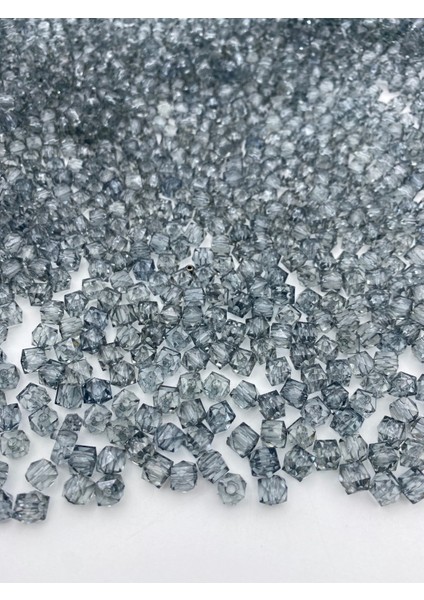 50GR 8mm Gri / Füme Antrasit Renk Küp,kübik Model Akrilik Boncuk,takı,çanta Boncuğu (50GR,~200 Adet)