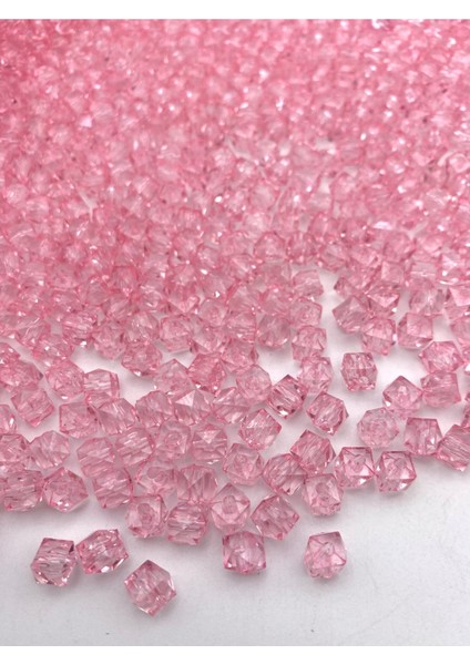 50GR 8mm Pembe Renk Küp,kübik Model Akrilik Boncuk,takı ,çanta Boncuğu (50GR,~200 Adet) fiyatları