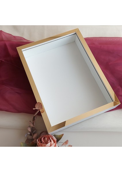 Beyaz 30X40 cm Fotoğraf Bölümsüz Yarı Gold Isimsiz Ledsiz Gül Saklama Kutusu