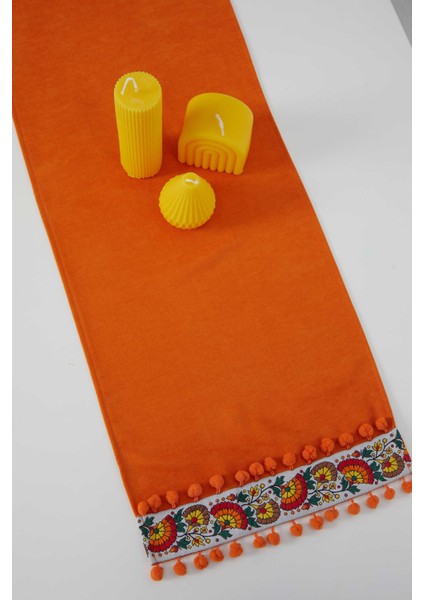 Çiçek Motifli ve Ponponlu Runner 90 x 30,R-64K