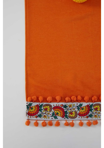 Çiçek Motifli ve Ponponlu Runner 90 x 30,R-64K