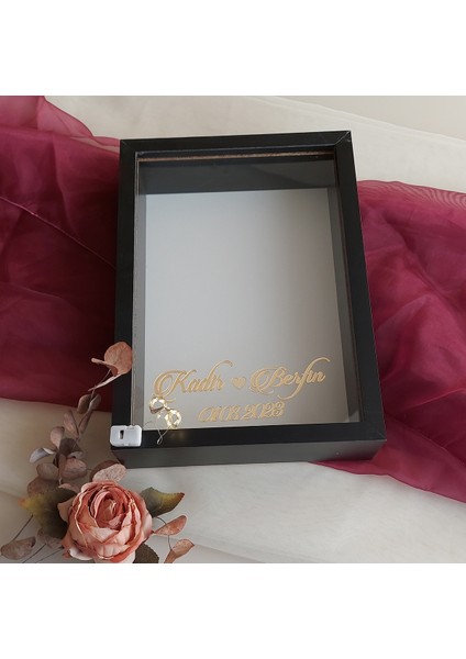 Siyah 25X35 cm Fotoğraf Bölümsüz Isimli Ledli Gül Saklama Kutusu! Anı Çerçevesi! fırsatları