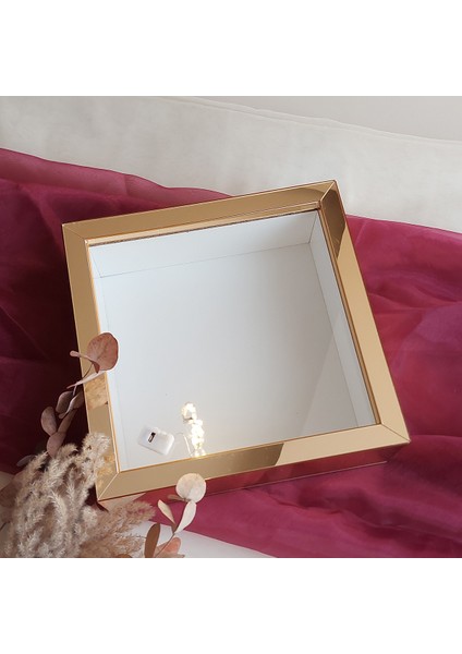 Gold Pleksi Kaplı 25X25 cm Fotoğraf Bölümsüz Isimsiz Ledli Gül Saklama Kutusu! Anı Çerçevesi! modelleri