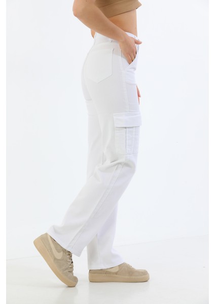 Beyaz Kargo Cepli Likralı Yüksek Bel Wide Leg Pantolon