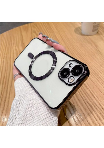 Apple iPhone 15 Kılıf Magsafe Kamera Lensli Korumalı Şeffaf Silikon Kapak