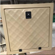 Kılıçhan Havuz Betona Geçme 50X50 cm Polyester Makine Dairesi ve Denge Deposu Kapağı