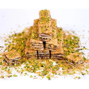 Lokumcu Mehmet Efendi Kadayıflı Antep Fıstıklı Çikolatalı Baklava Lokum 500 gr