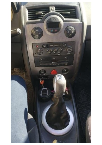 Megane 2 Gri Çerçeveli Spor Vites Topuzu ve Vites Körüğü Takımı M428+82