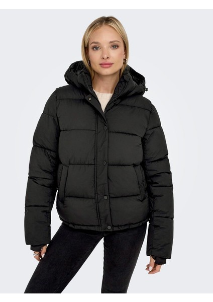 Kapüşonlu Siyah Kadın Mont 15287909 modelleri