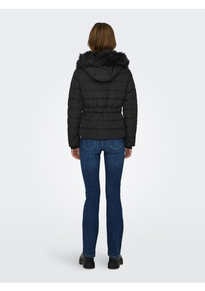 Kapüşonlu Siyah Kadın Mont 15304767 fırsatları