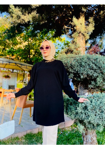 Krep Kumaş Zincir Detaylı Tunik